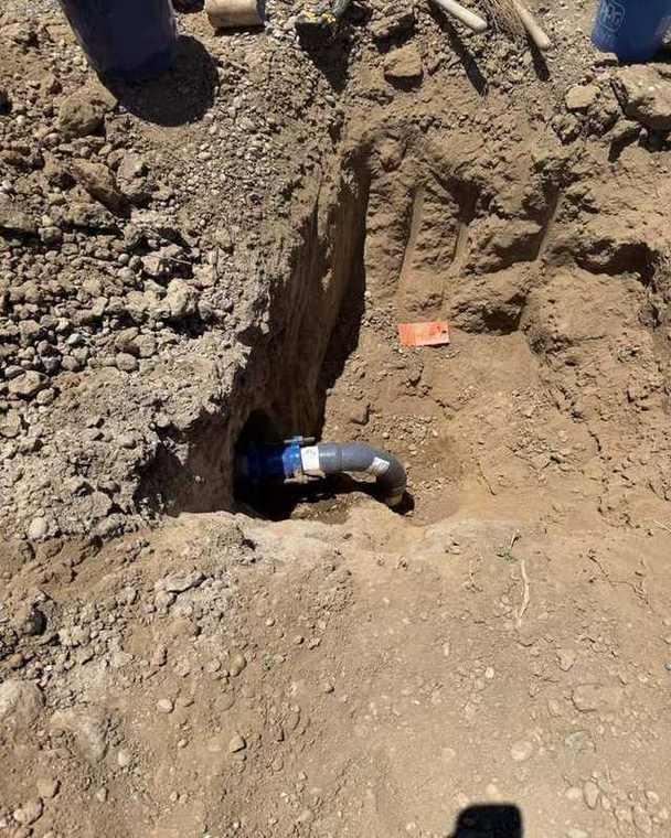 Tubería de alcantarillado en zanja